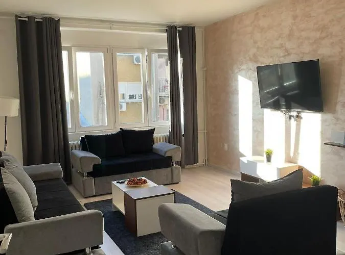 Apartment 51 - Bright, Spacious, Lux 1 Bedroom In The City Center - Stari Grad